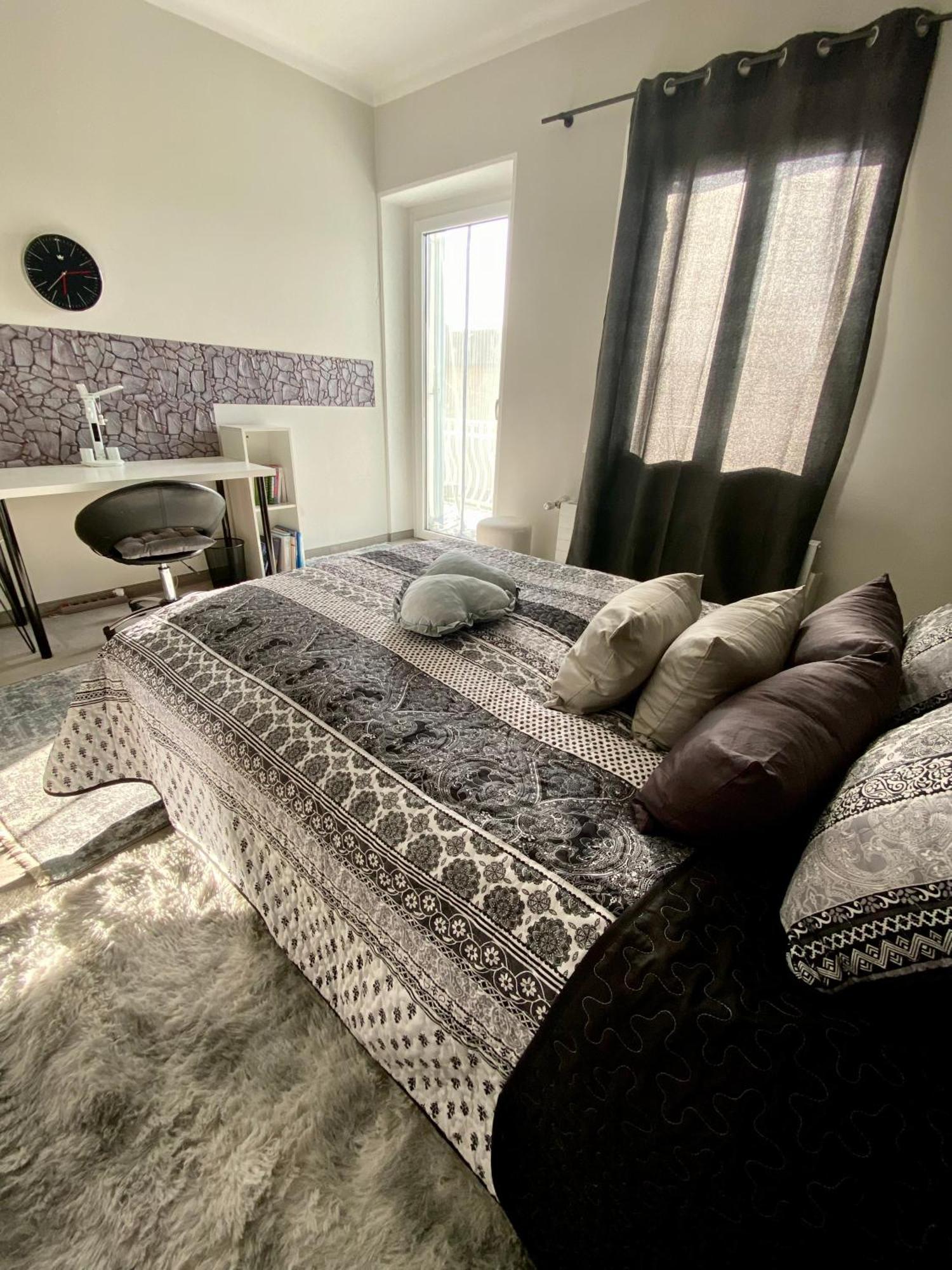 Big With Balcony Apartment *