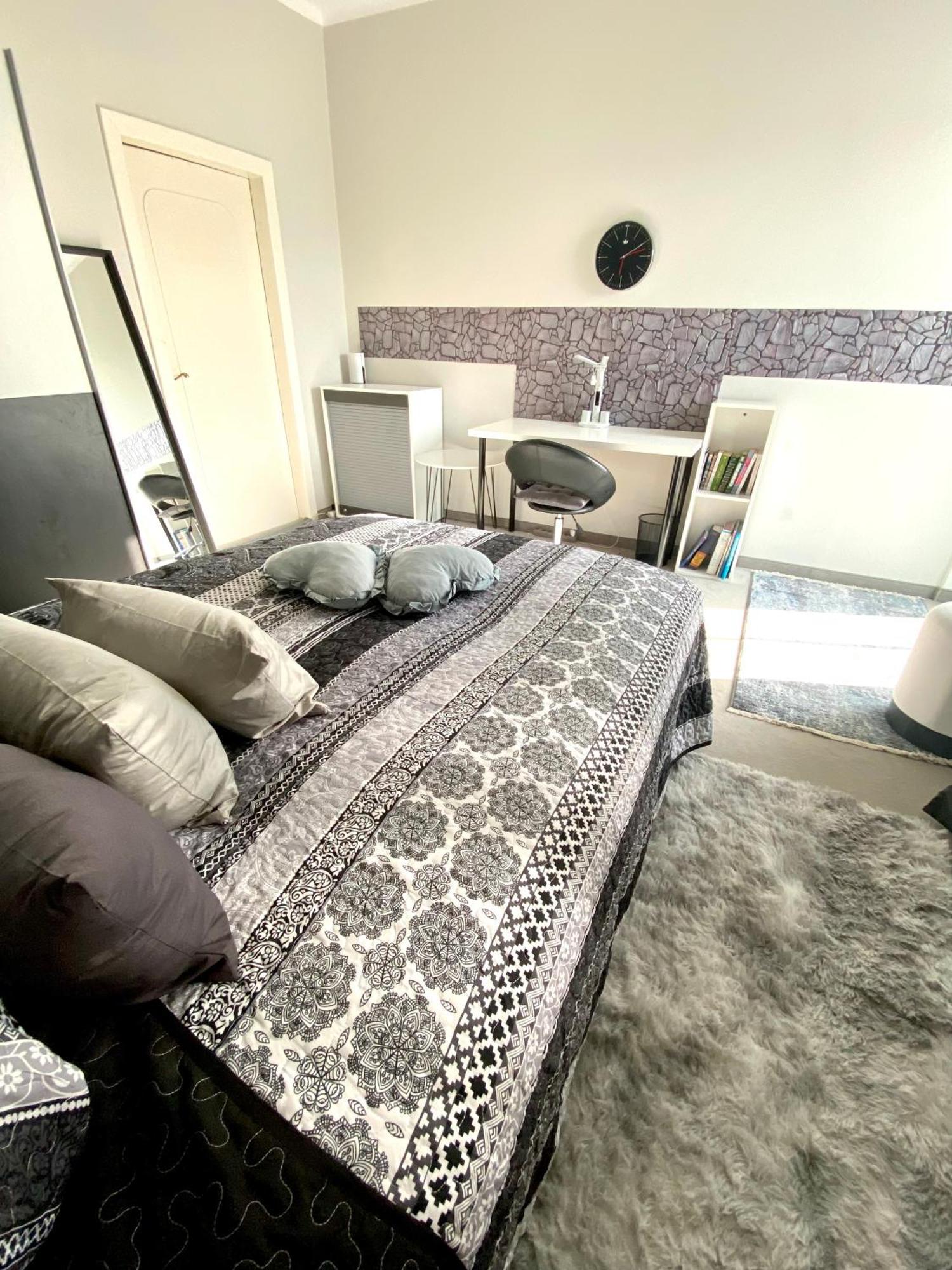 Apartment Big With Balcony *